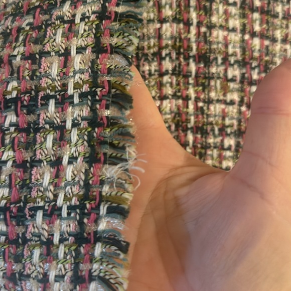 Ann Taylor tweed skirt. Pencil style, 21”. Pink multi, clean & smoke free home. - Picture 2 of 4